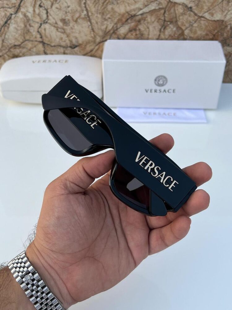 Versace Unisex Sunglasses - Image 4
