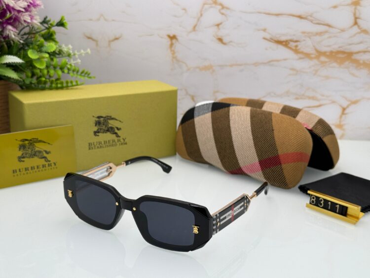Burberry Sunglasses Unisex LImited Edition