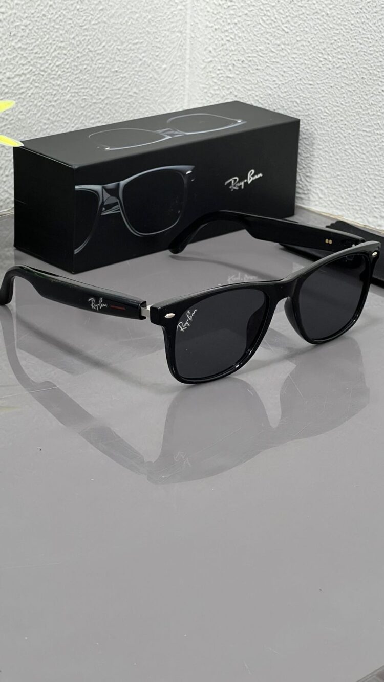 RayBan Meta Smart Sunglasses with built in Microphone and Camera - Image 8