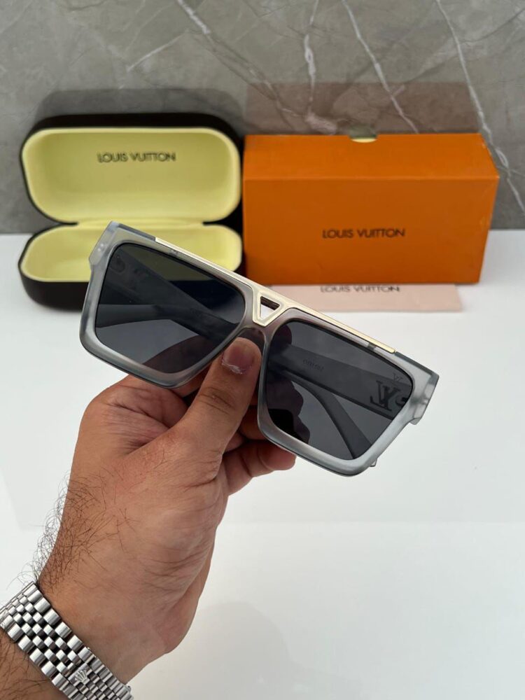 LV Sunglasses Unisex - Image 3