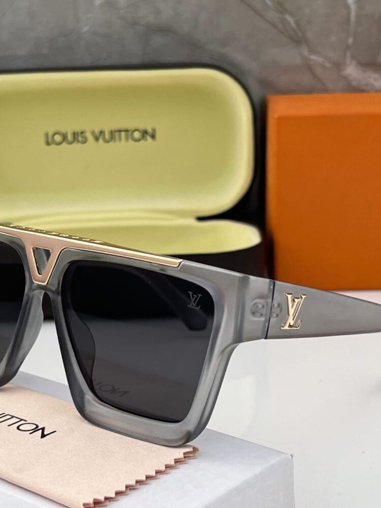 LV Sunglasses Unisex - Image 6